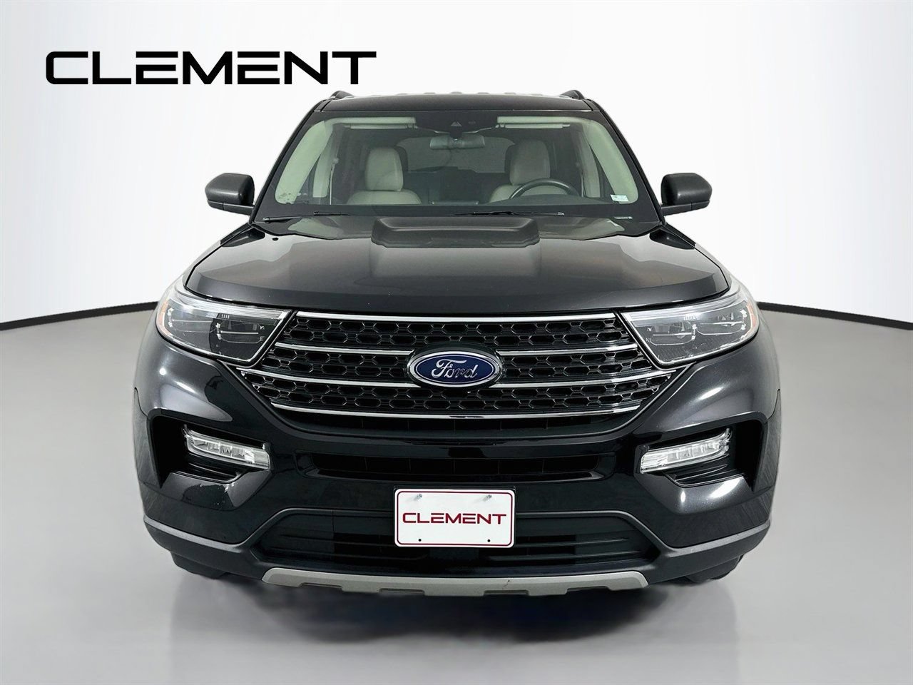 Certified 2022 Ford Explorer XLT w/ Equipment Group 202A AWD/4WD image 3