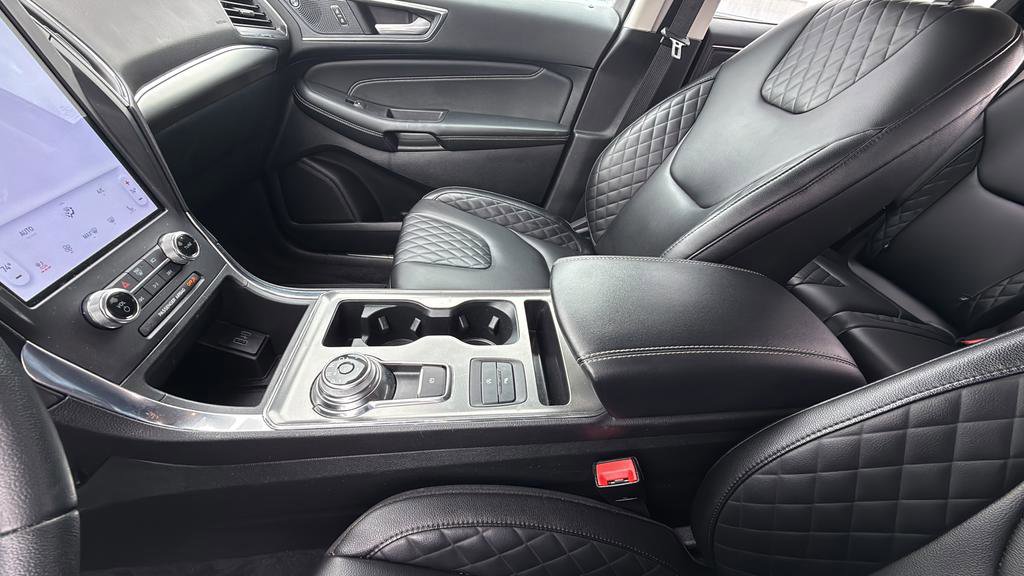Certified 2024 Ford Edge Titanium AWD/4WD image 28