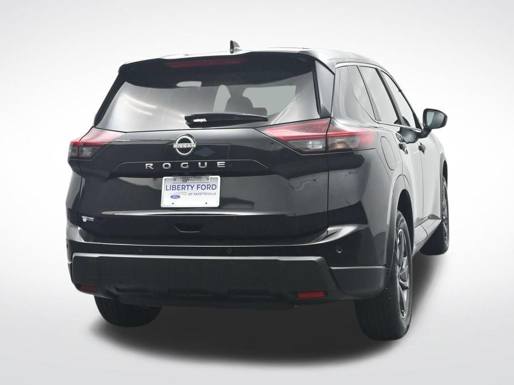 Used 2025 Nissan Rogue SV FWD image 7