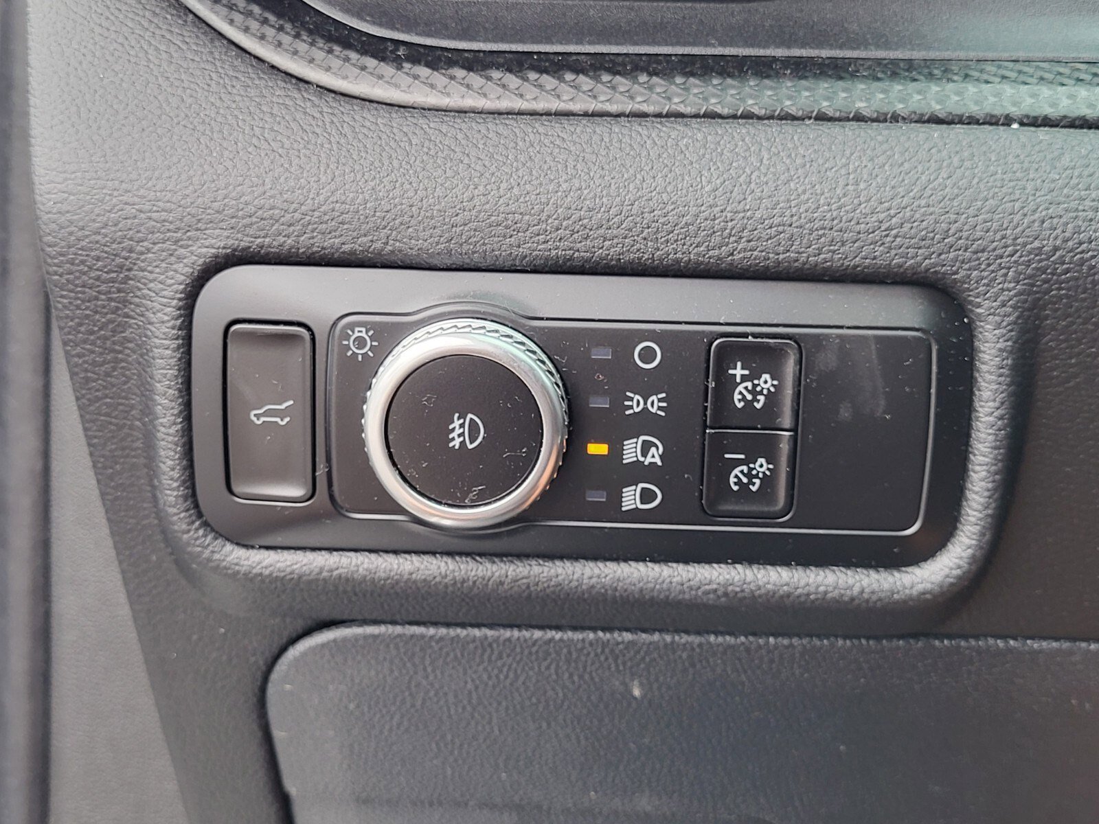 Certified 2023 Ford Explorer ST-Line RWD image 24