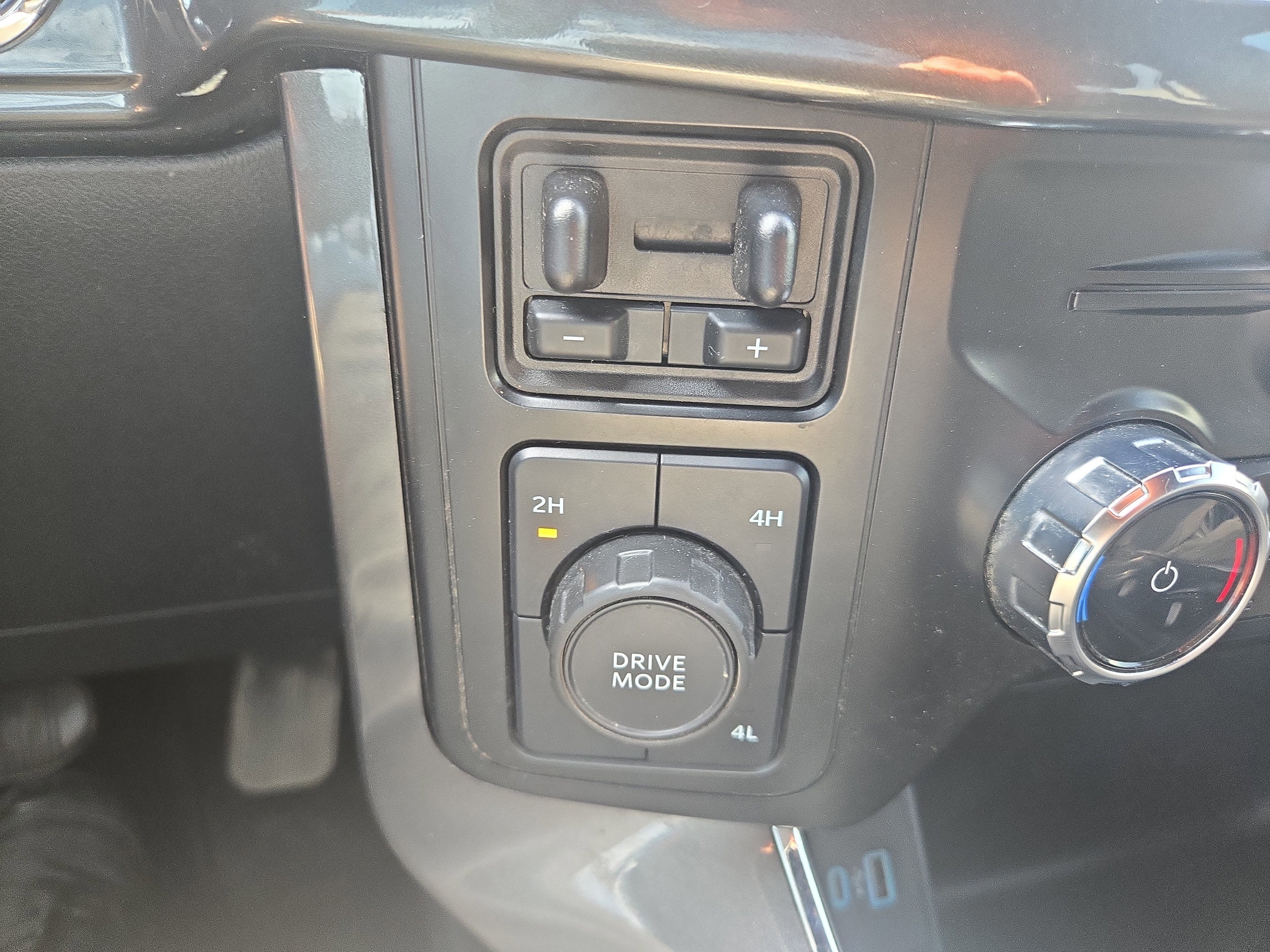 Certified 2023 Ford F150 XLT w/ Equipment Group 302A High image 23