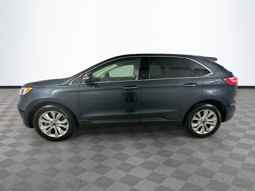 Certified 2023 Ford Edge Titanium AWD/4WD image 4