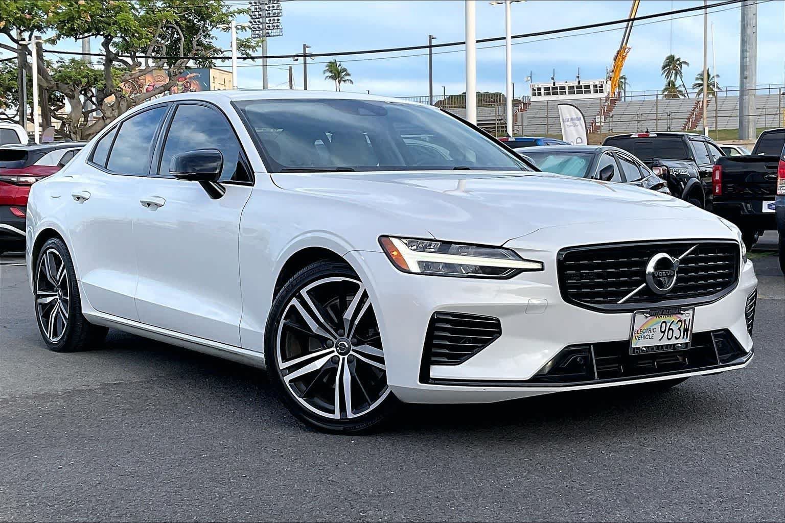 Used 2021 Volvo S60 T8 R-Design Expression w/ Advanced Package AWD/4WD image 21