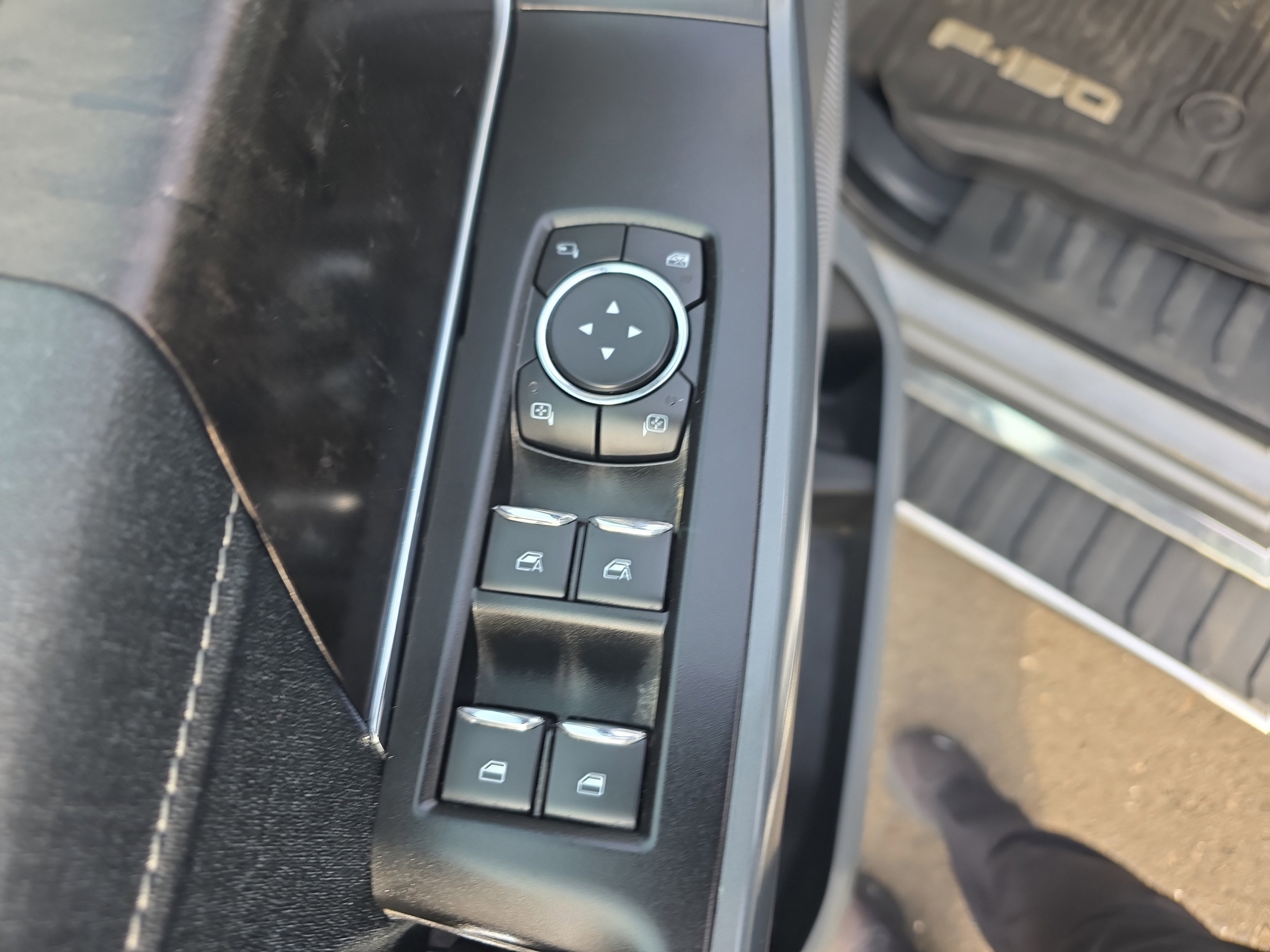 Certified 2022 Ford F150 Lariat w/ Equipment Group 502A High image 30