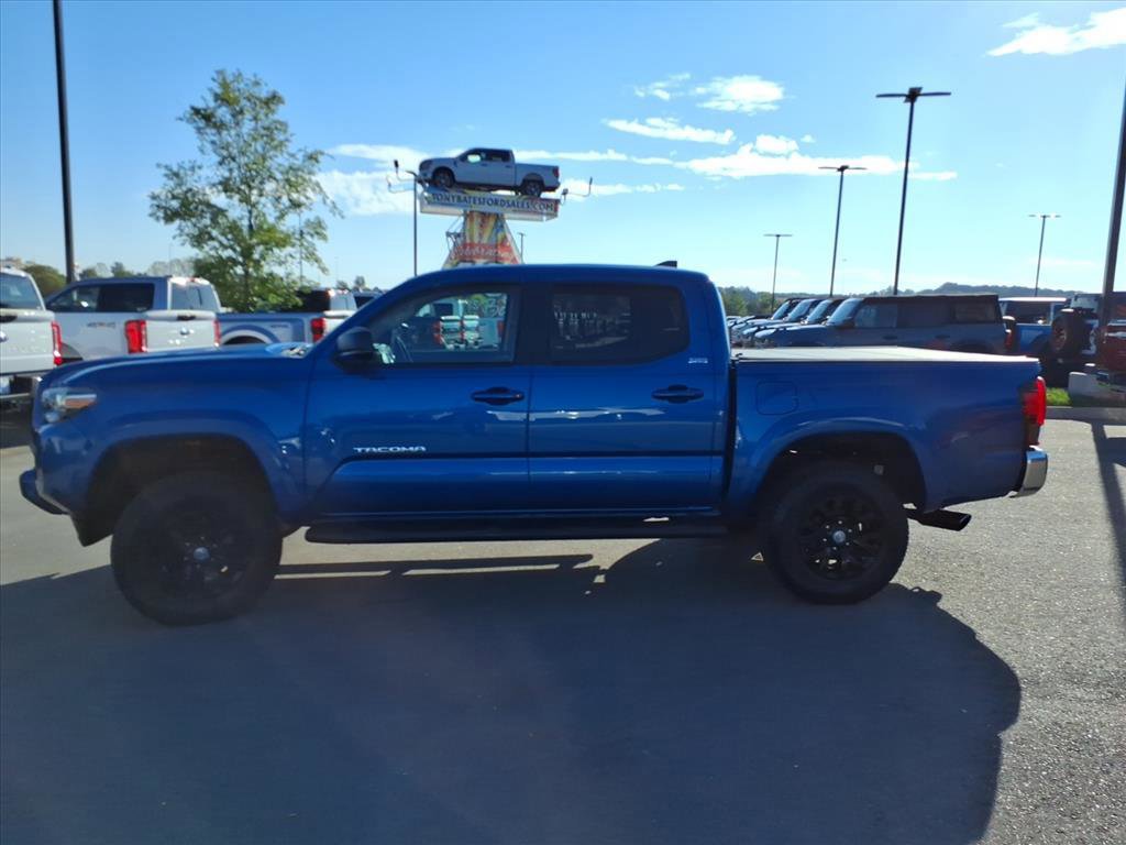 Used 2018 Toyota Tacoma SR5 image 2