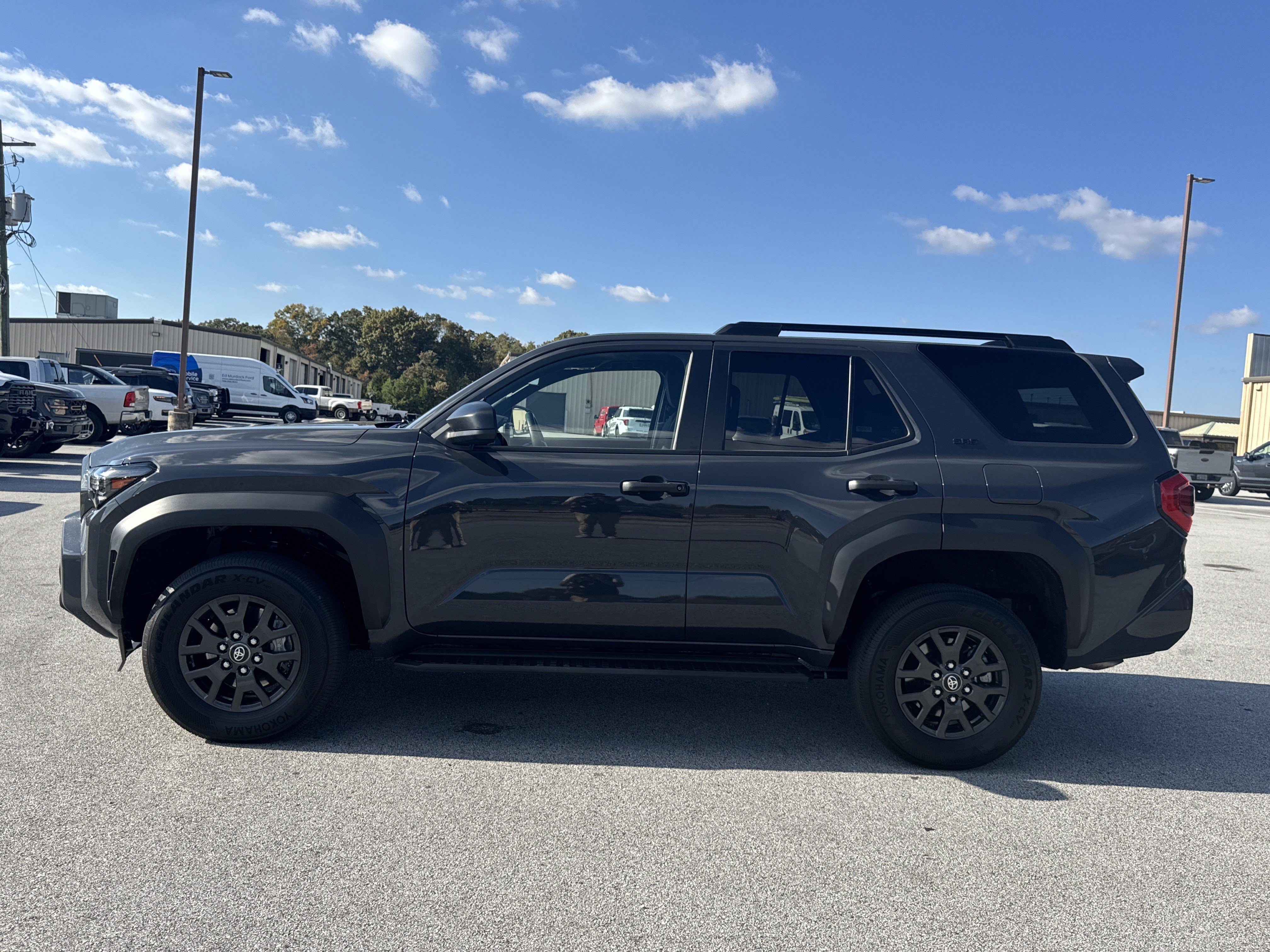 Used 2025 Toyota 4Runner SR5 AWD/4WD image 8