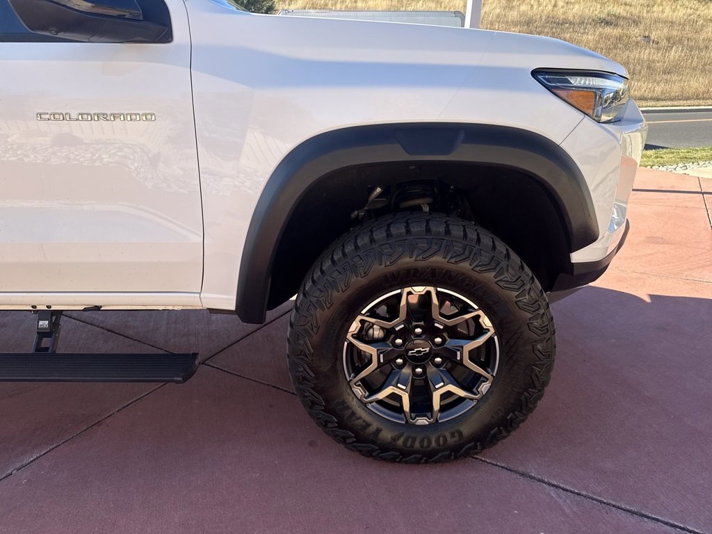 Used 2023 Chevrolet Colorado ZR2 w/ ZR2 Convenience Package III image 29
