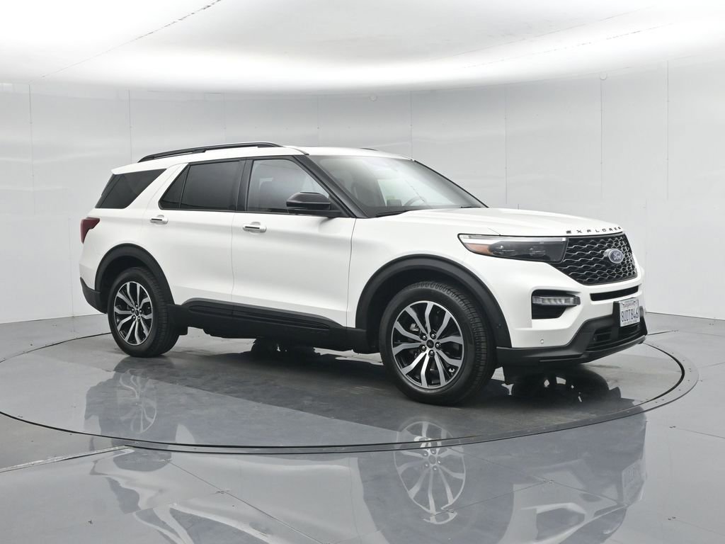 Certified 2020 Ford Explorer ST w/ Premium Technology Package image 3