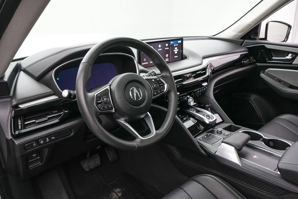 Used 2024 Acura MDX SH-AWD w/ Technology Package image 12