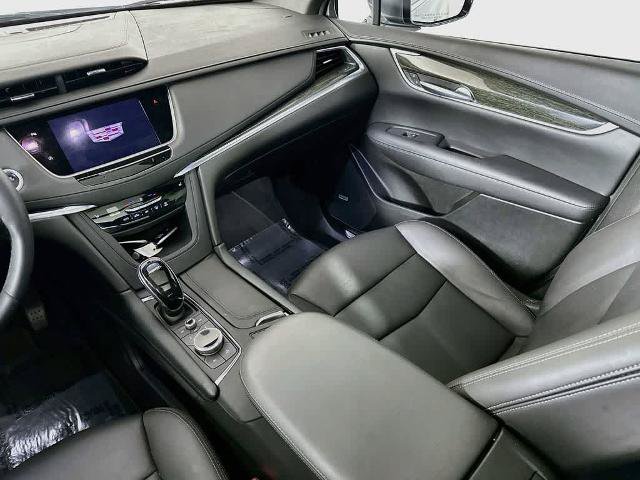 Used 2021 Cadillac XT5 Premium Luxury FWD image 11