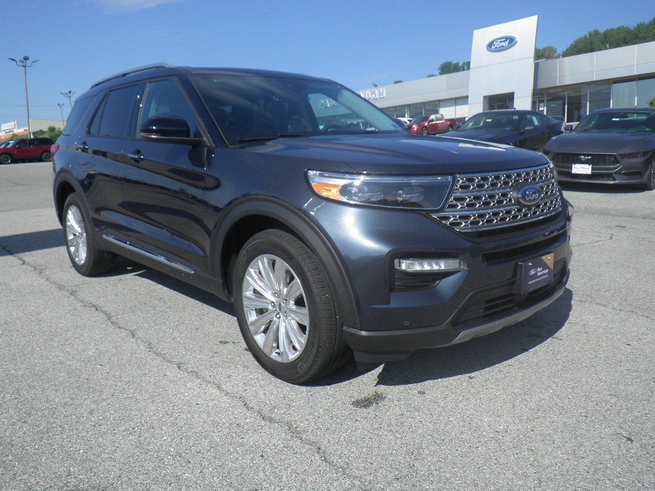 Certified 2024 Ford Explorer Limited w/ Limited Technology Package AWD/4WD image 1