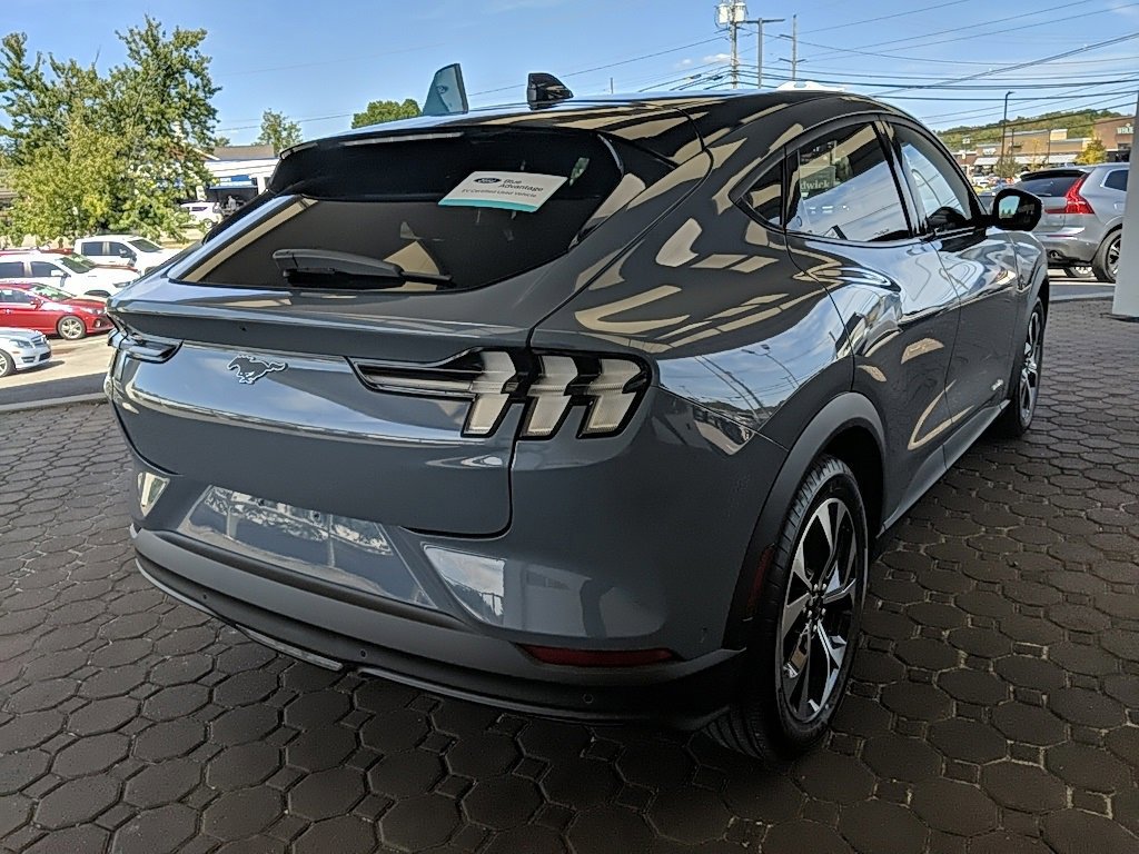 Certified 2024 Ford Mustang Mach-E Select image 3