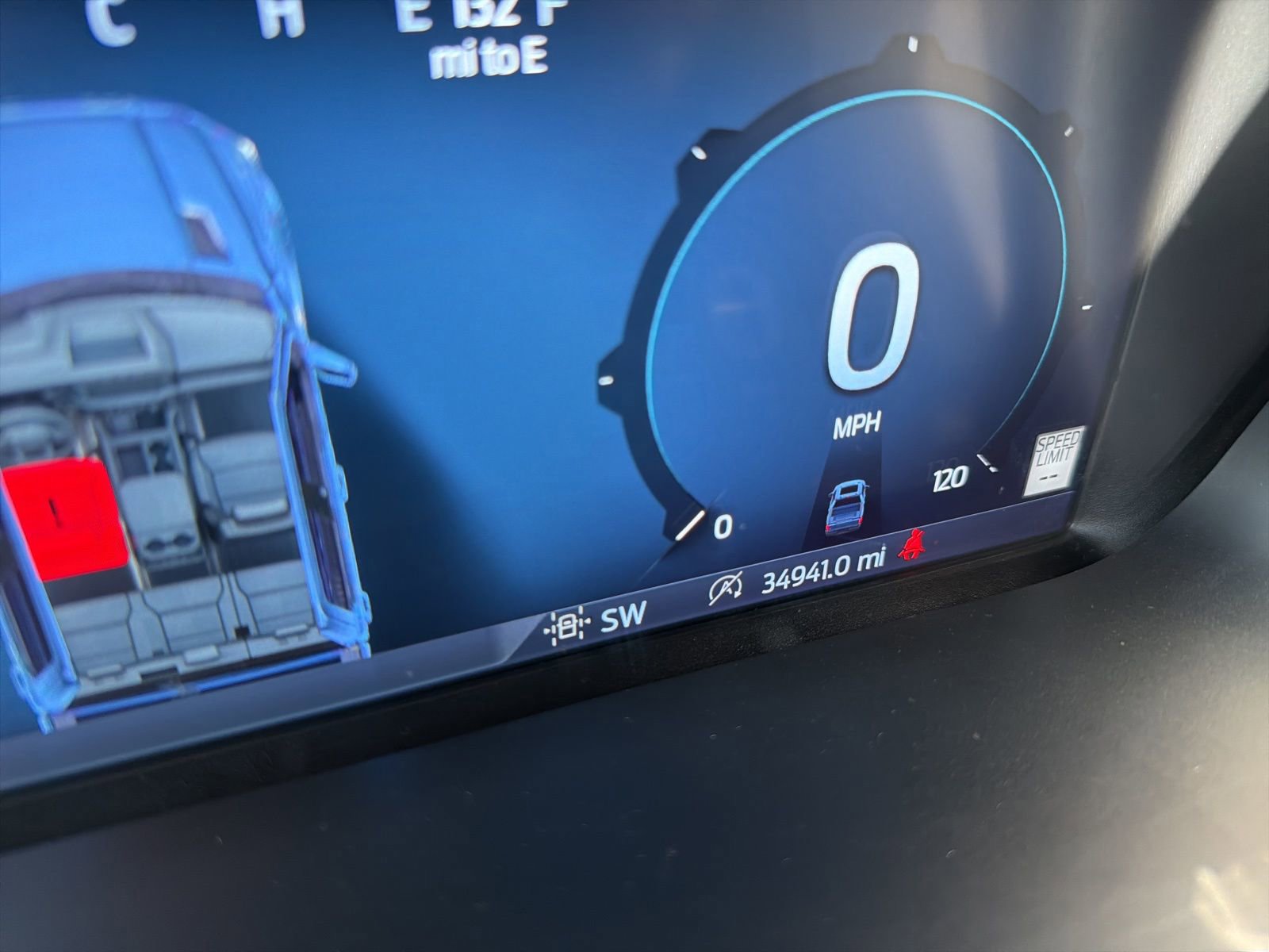 Certified 2025 Ford F150 Platinum w/ FX4 Off-Road Package image 19