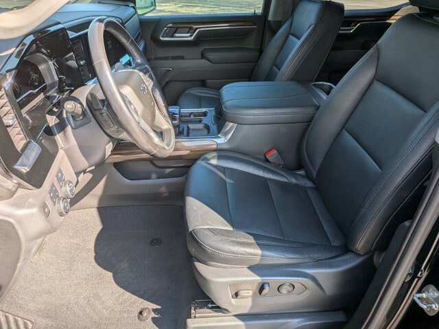 Used 2023 Chevrolet Silverado 1500 LT Trail Boss AWD/4WD image 16