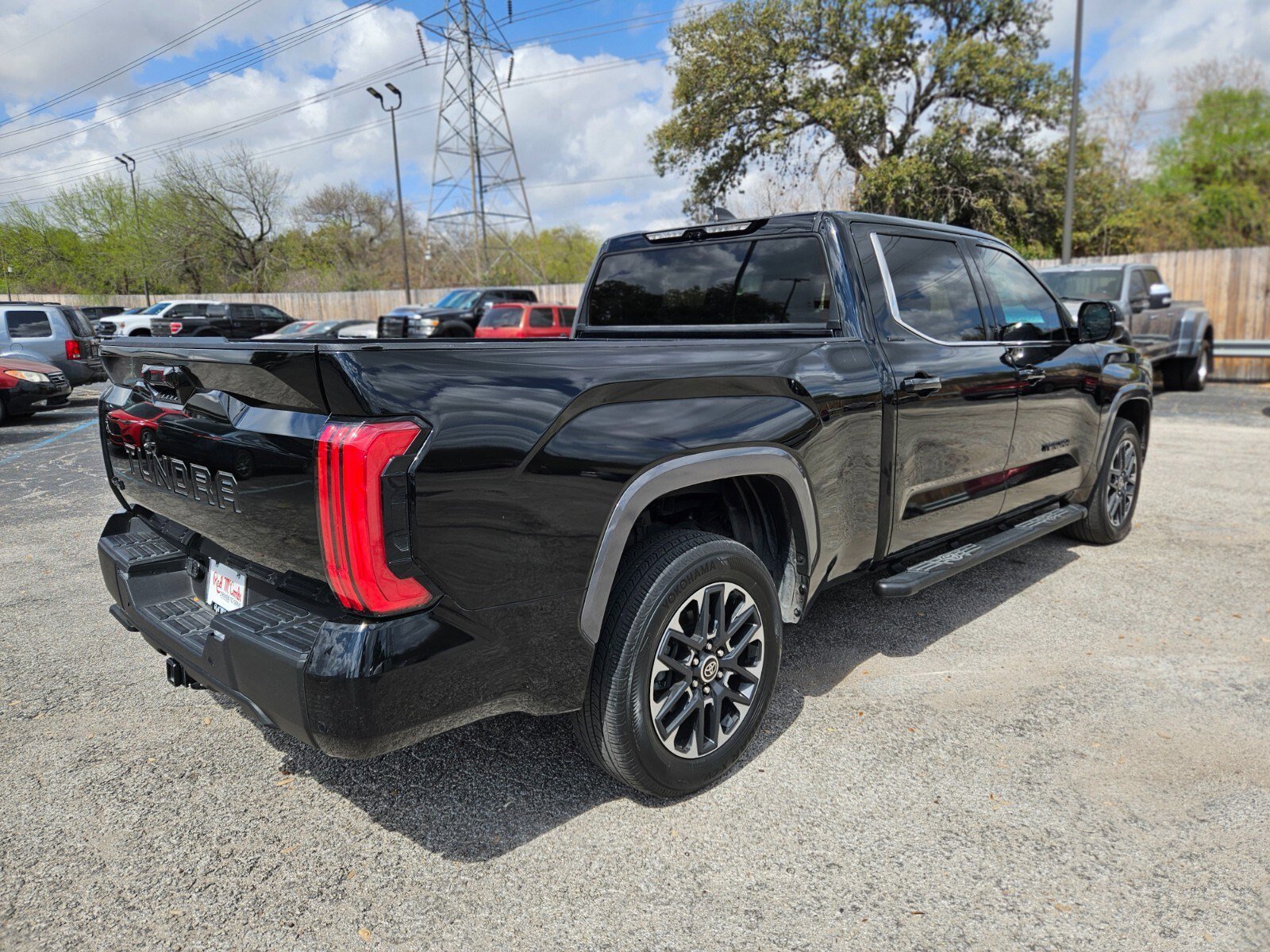 Used 2024 Toyota Tundra Limited image 3