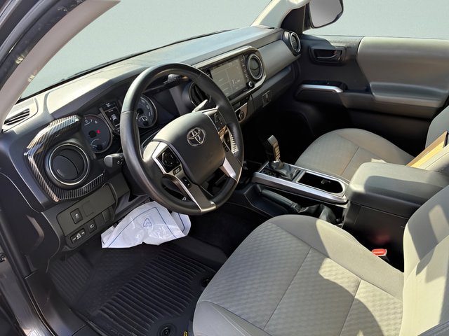 Used 2023 Toyota Tacoma SR5 AWD/4WD image 7