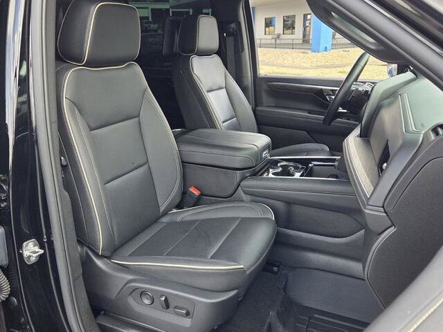 Used 2026 Chevrolet Tahoe Premier RWD image 18