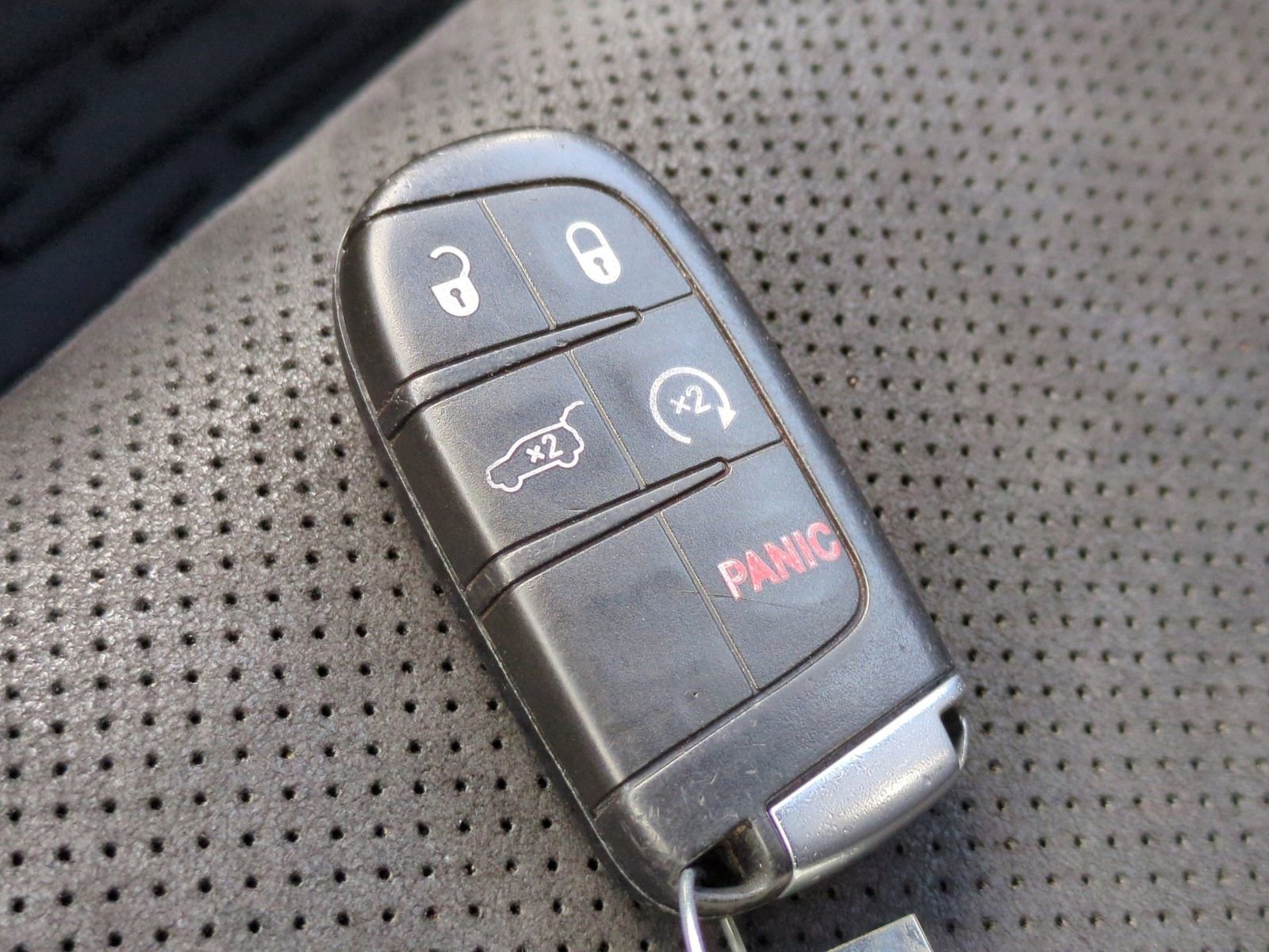 Used 2021 Jeep Grand Cherokee Laredo X AWD/4WD image 37