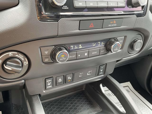Used 2023 Nissan Frontier SV w/ SV Convenience Package image 28