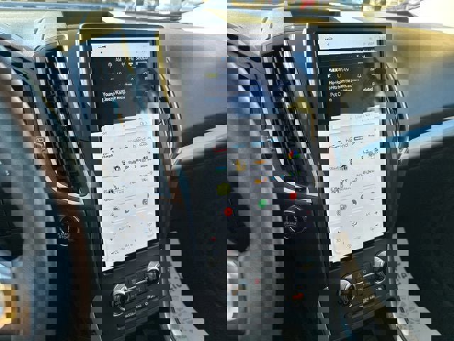 Certified 2024 Ford Edge SEL image 17