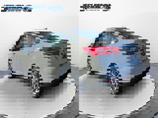 Certified 2018 Ford Focus SE image 3