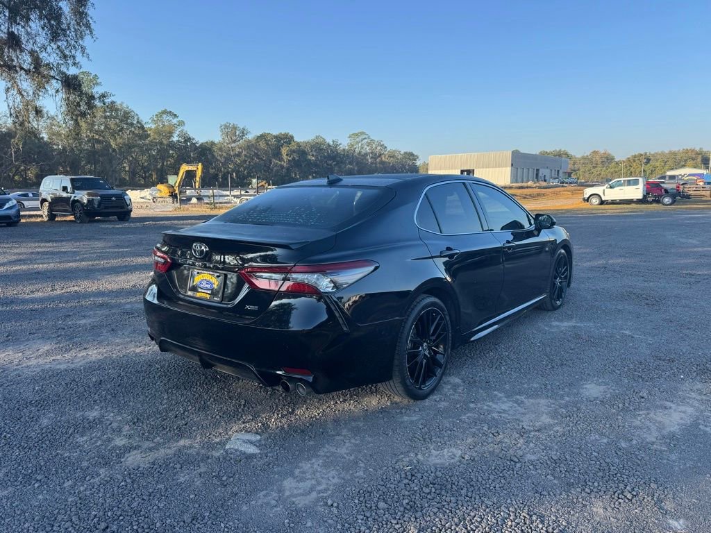 Used 2021 Toyota Camry XSE image 6