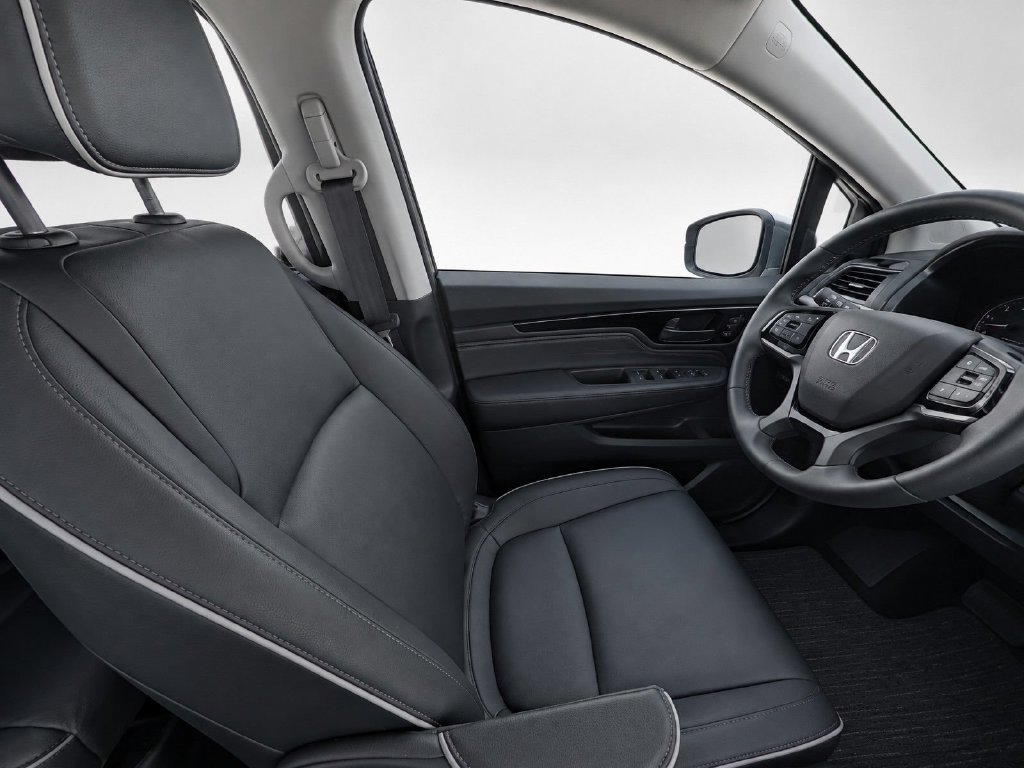 Used 2025 Honda Odyssey Touring image 26