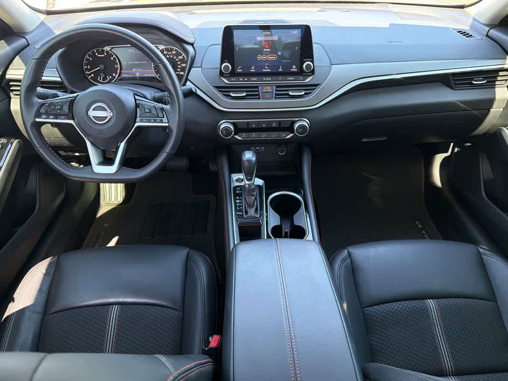 Used 2024 Nissan Altima 2.5 SR FWD image 18