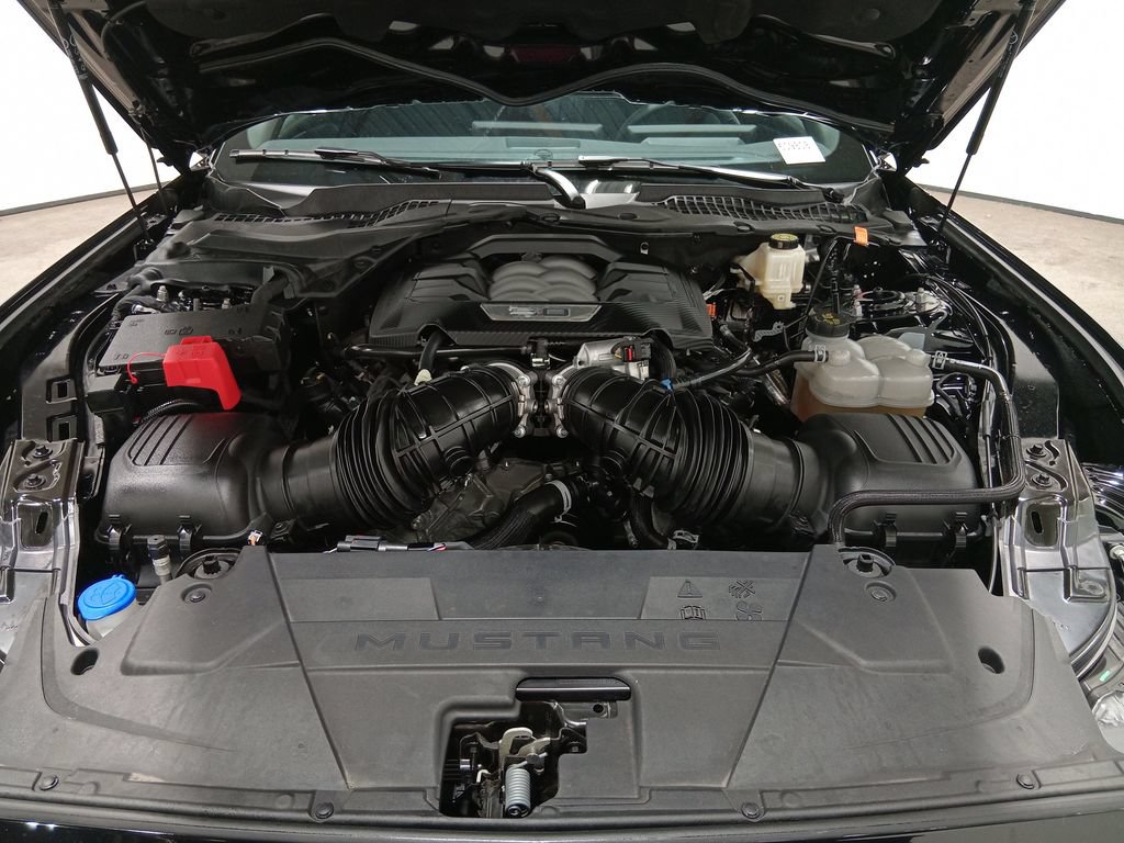 Certified 2025 Ford Mustang GT RWD image 10