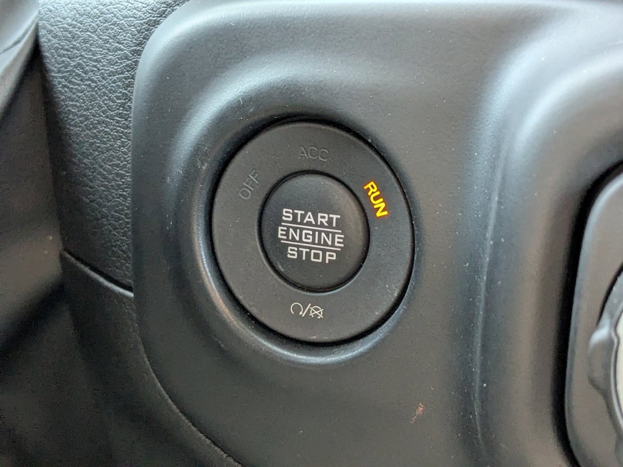 Used 2023 Jeep Wrangler Willys image 28