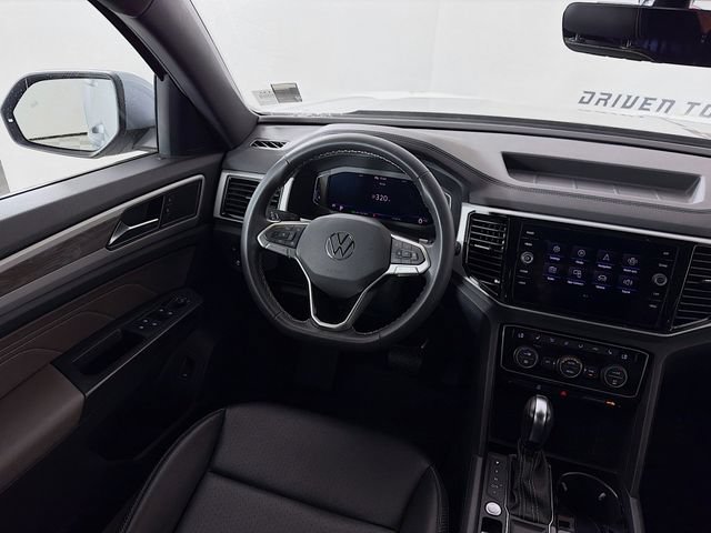 Used 2022 Volkswagen Atlas Cross Sport SE FWD image 26