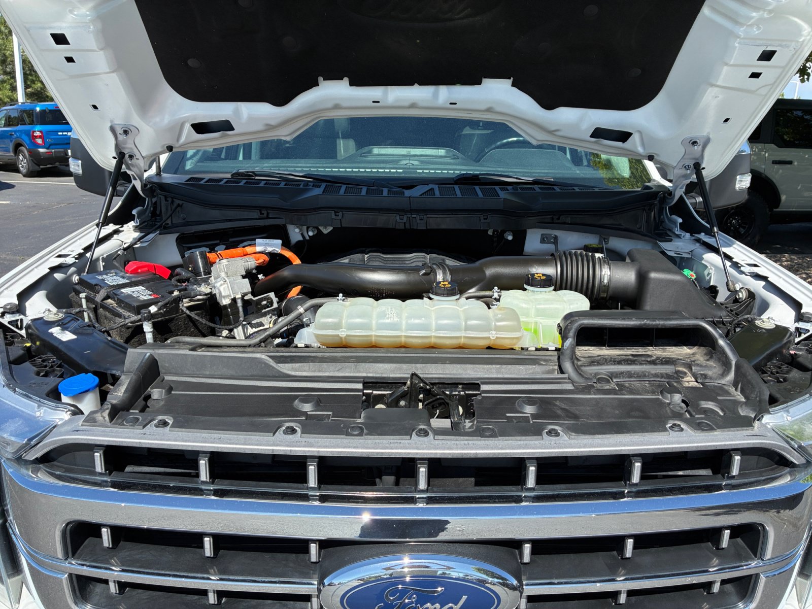 Certified 2021 Ford F150 Lariat w/ Equipment Group 502A High AWD/4WD image 21