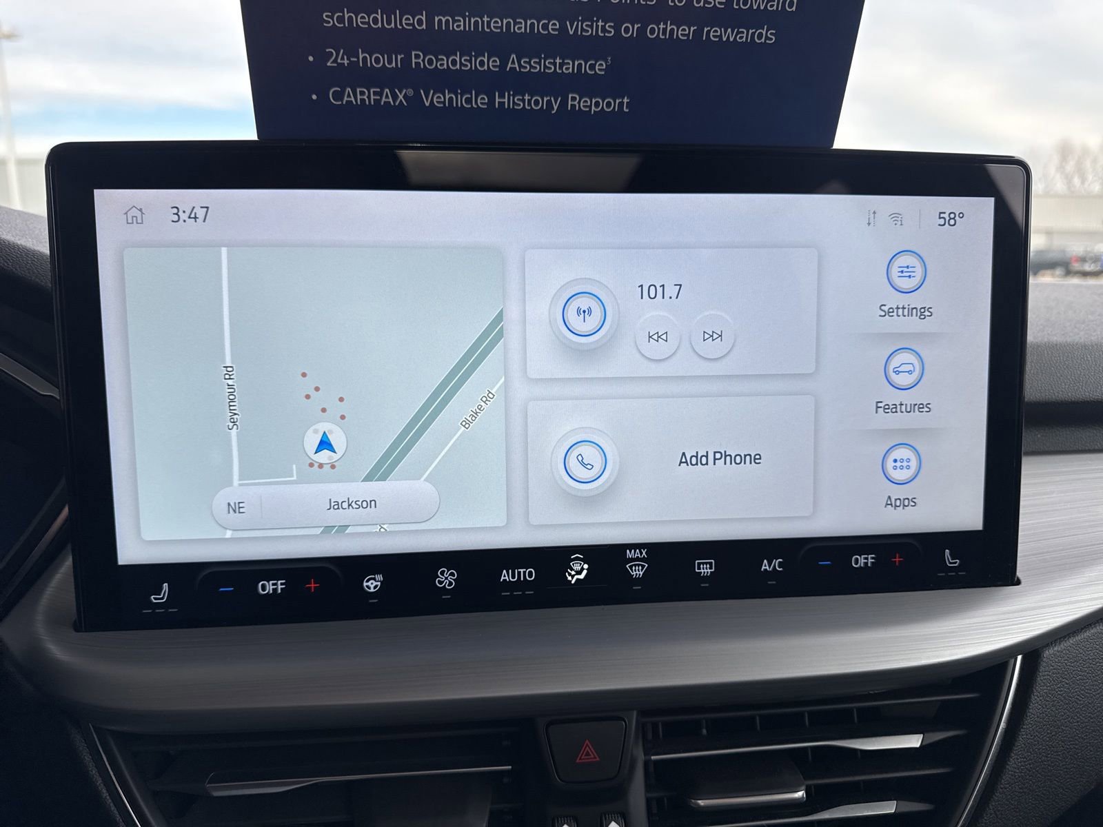 Certified 2024 Ford Escape Platinum w/ Premium Technology Package image 34