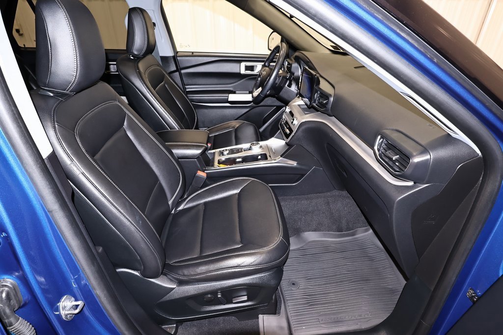 Certified 2020 Ford Explorer XLT w/ Equipment Group 202A image 26