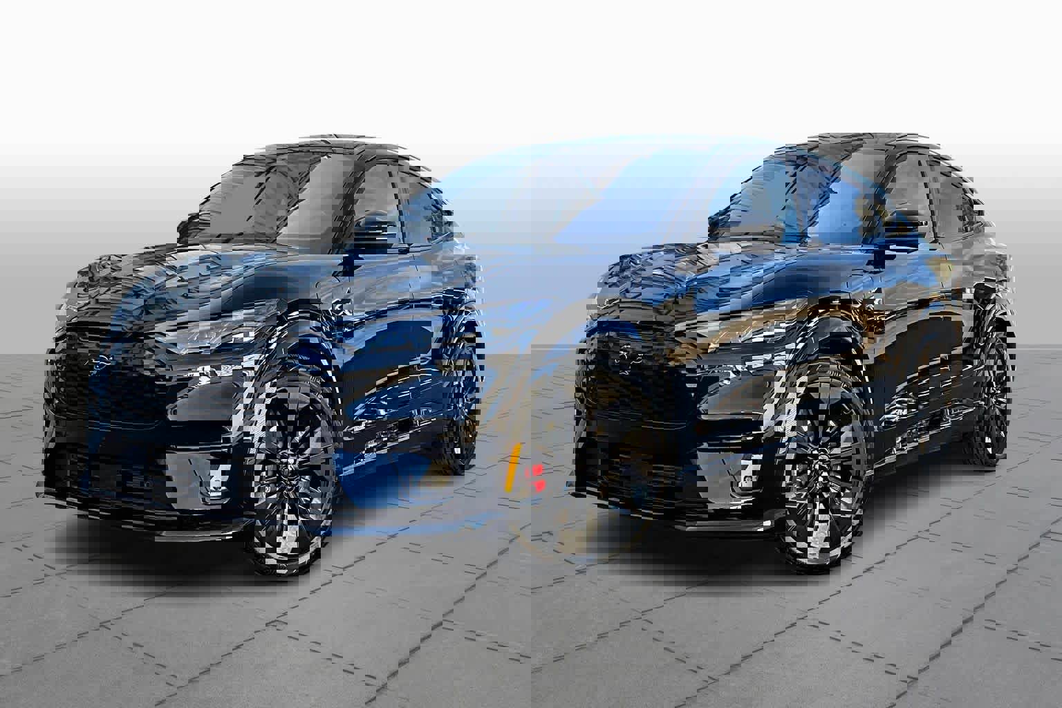 Certified 2025 Ford Mustang Mach-E GT image 6