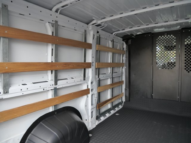 Used 2025 RAM ProMaster 2500 w/ U-Haul Equipment Group FWD image 9