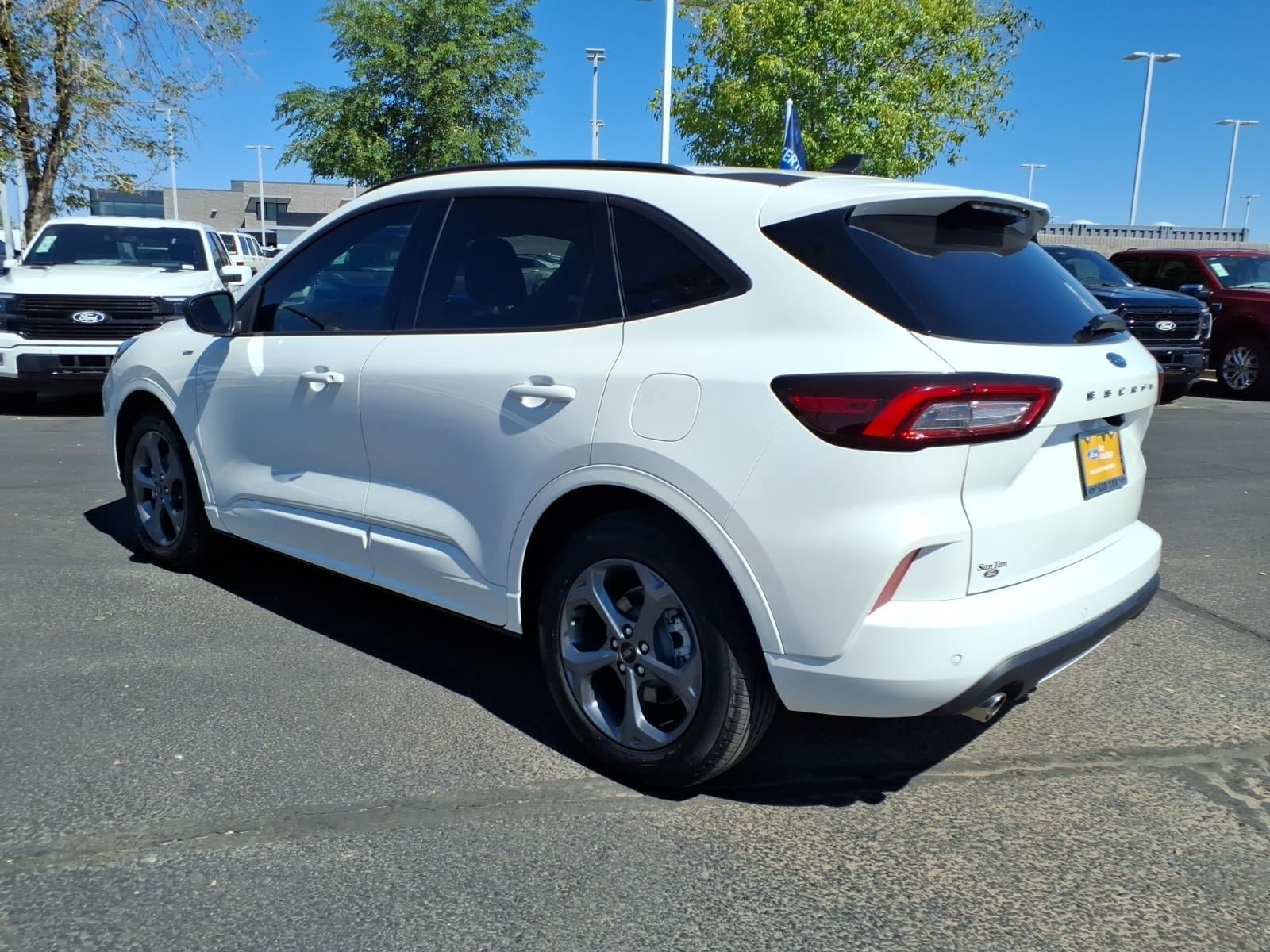 Certified 2024 Ford Escape ST-Line w/ Tech Pack #1 FWD image 6