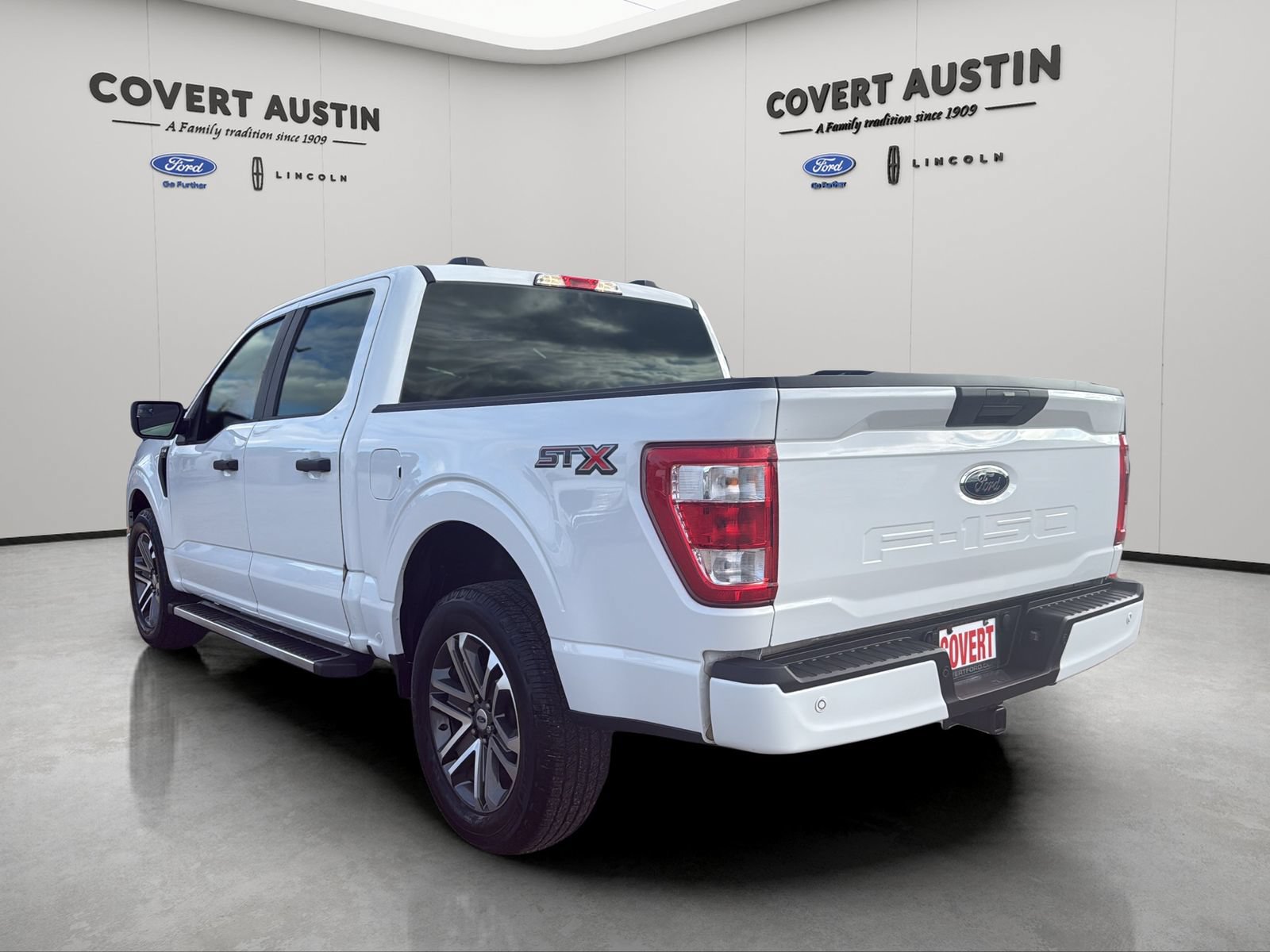Certified 2022 Ford F150 XL w/ STX Appearance Package RWD image 3