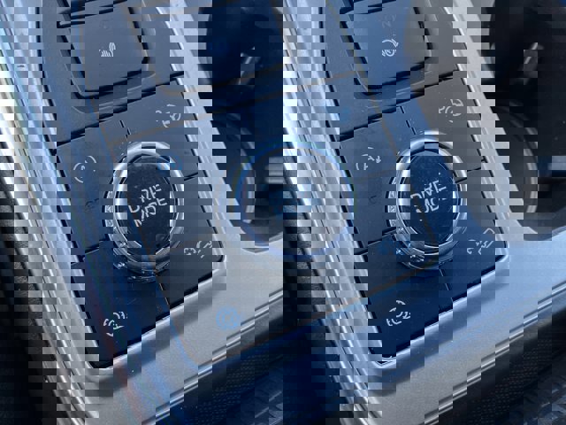 Certified 2021 Ford Explorer Platinum w/ Equipment Group 601A image 23