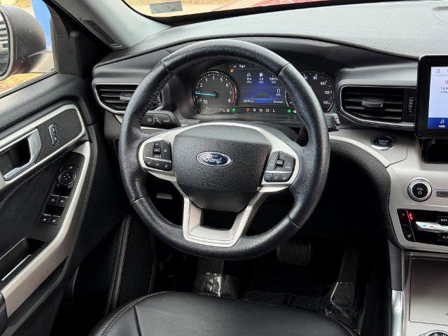 Certified 2022 Ford Explorer XLT w/ Equipment Group 202A image 13