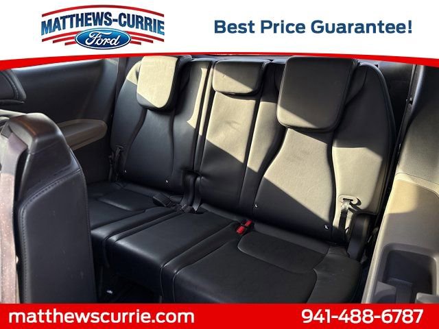 Used 2025 Kia Carnival FWD image 13