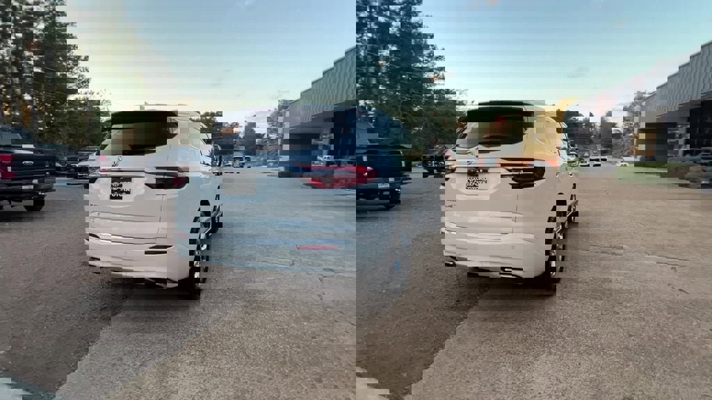 Used 2021 Buick Enclave Avenir w/ Avenir Technology Package image 6