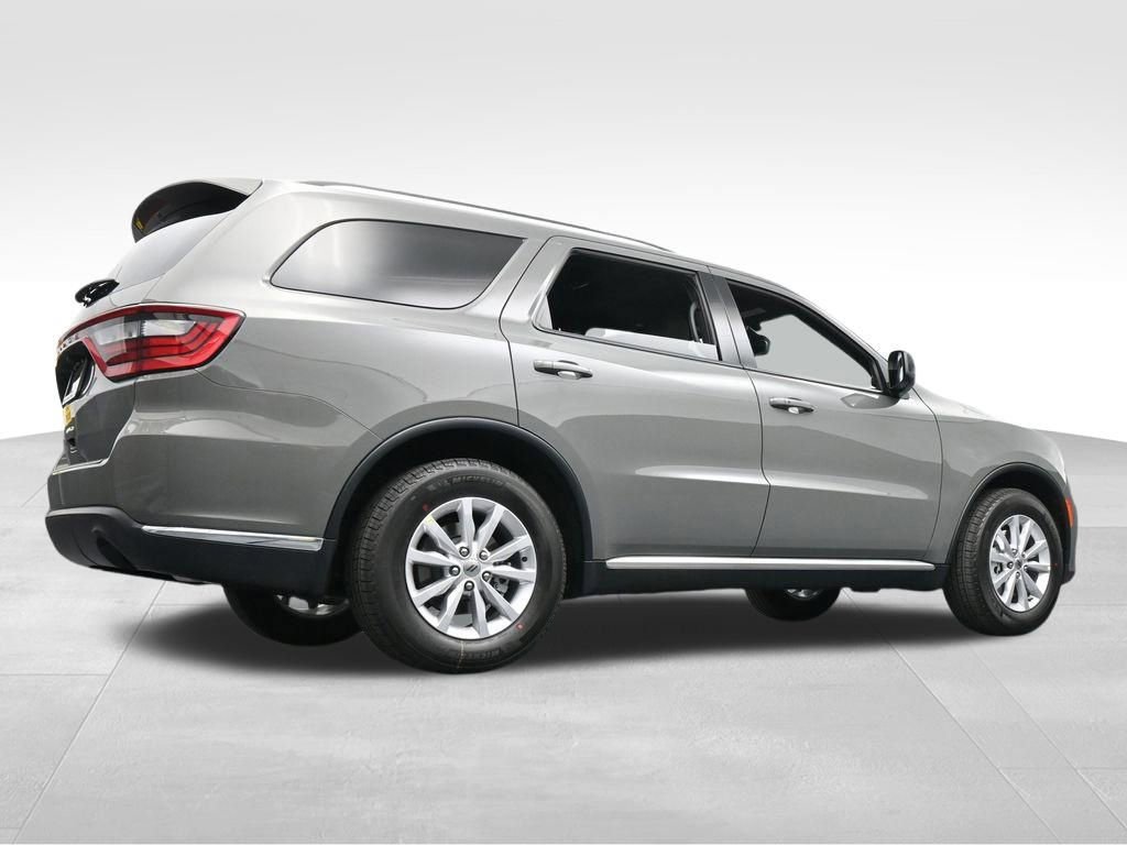 Used 2024 Dodge Durango SXT w/ 3rd Row Seating Group image 16