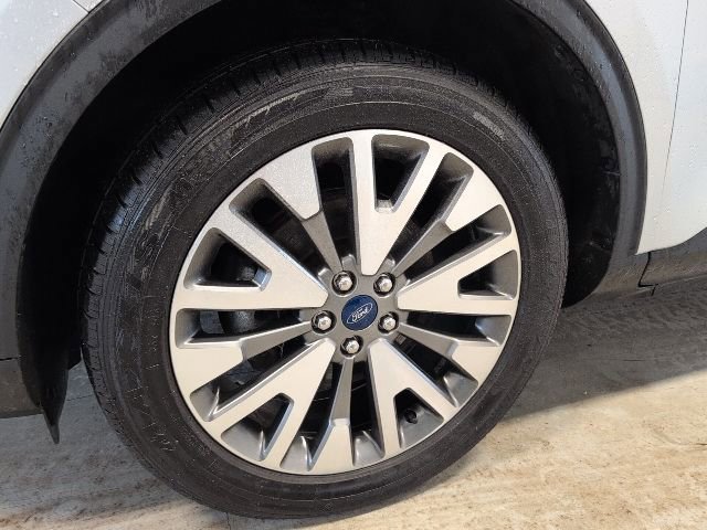 Certified 2020 Ford Escape Titanium image 11