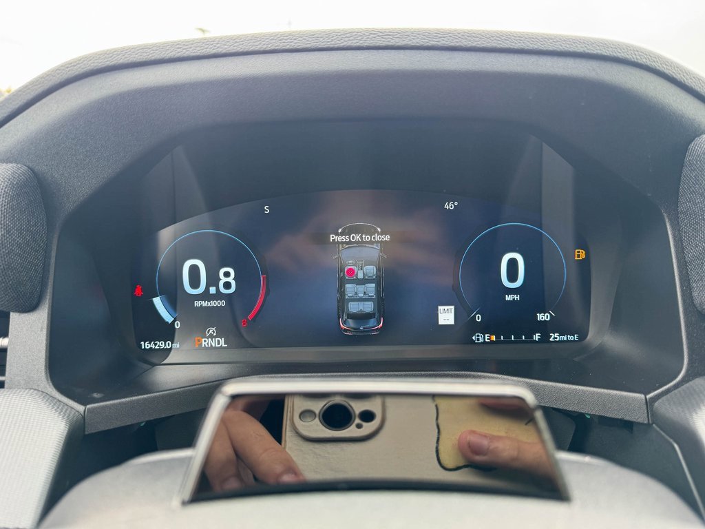 Certified 2025 Ford Explorer ST-Line w/ ST-Line Street Pack image 32