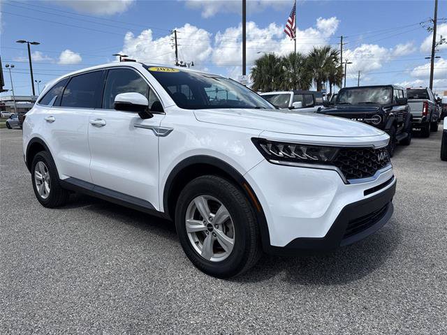 Used 2023 Kia Sorento LX AWD/4WD image 15
