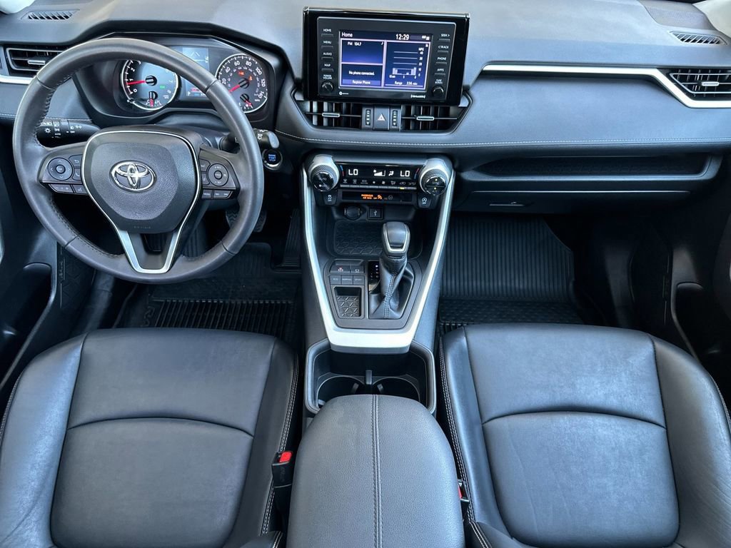 Used 2022 Toyota RAV4 XLE Premium FWD image 12