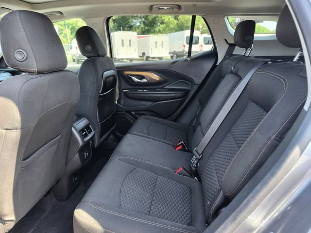 Used 2020 GMC Terrain SLE w/ Driver Convenience Package AWD/4WD image 16