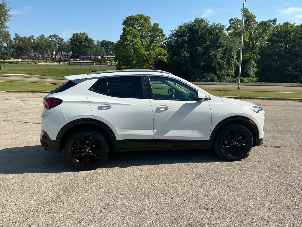 Used 2024 Buick Encore GX Sport Touring FWD image 6