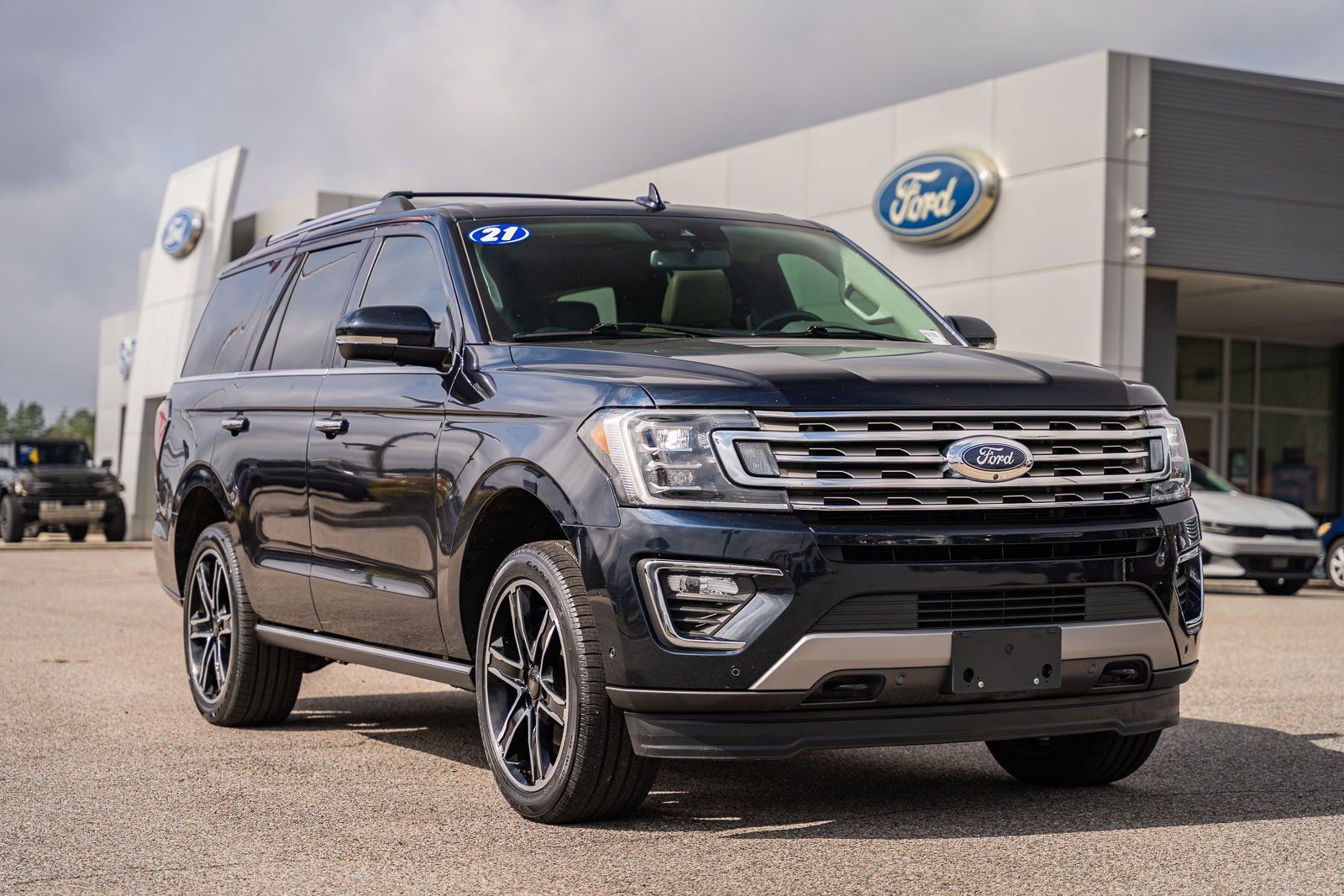 Certified 2021 Ford Expedition Limited AWD/4WD image 1